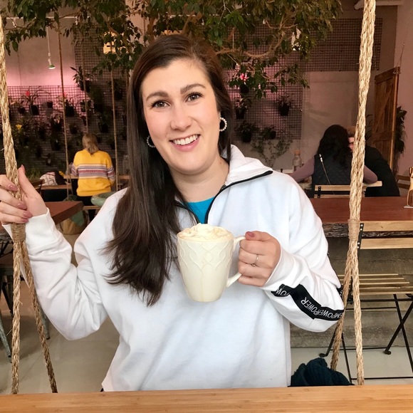 Meet your Posher, Breanna - Picture 1 of 1